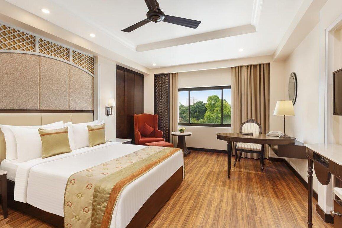 Hotel La Place Sarovar Portico Lucknow