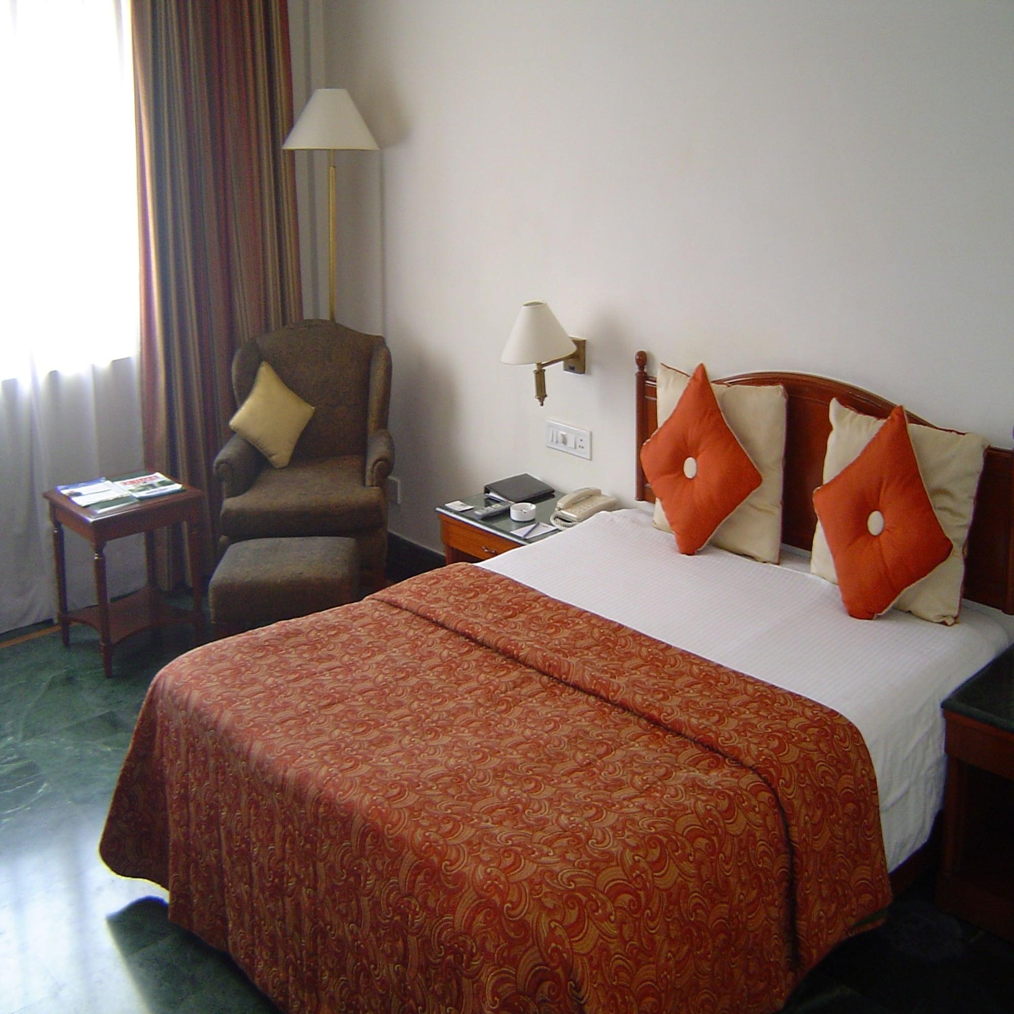La Place Sarovar Portico Hotel